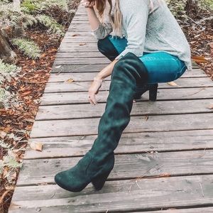 BLACK KNEE HIGH BOOTS